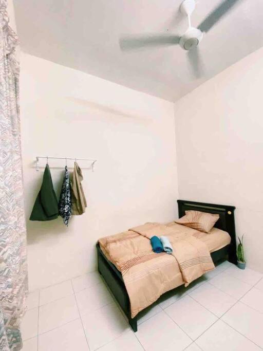 Spacious Cozy Lakeville Homestay 4 Bedrooms All With Aircond Seri Iskandar Kültér fotó