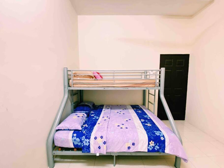 Spacious Cozy Lakeville Homestay 4 Bedrooms All With Aircond Seri Iskandar Kültér fotó